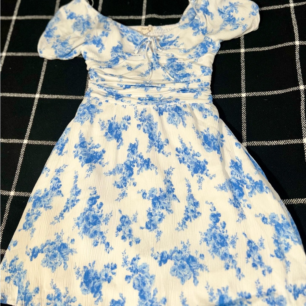 White and Blue Sweetheart Puff Sleeve Mini Dress W/ Pockets
